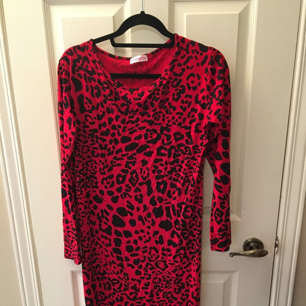 Red and Black, Animal-print T-Shirt Dress